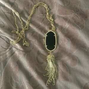 Kendra Scott necklace